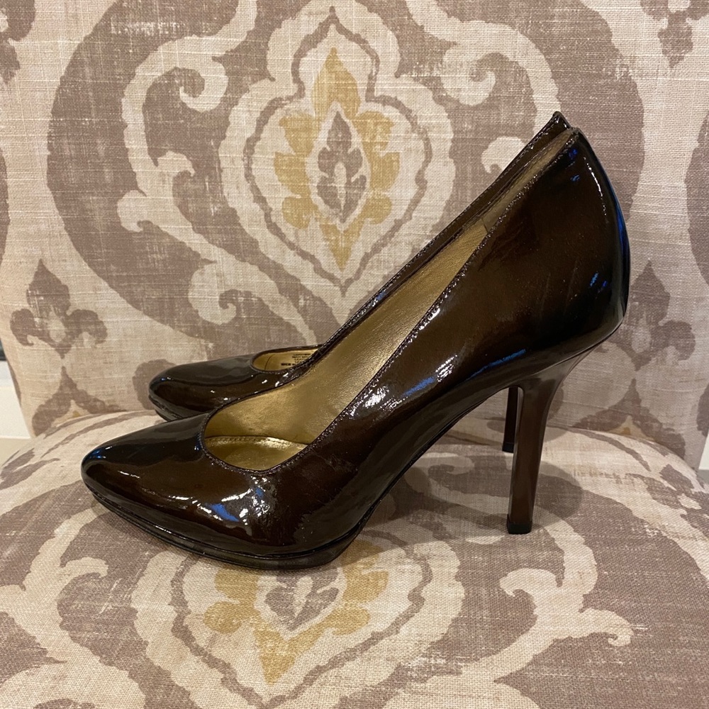 Antonio Melani Joanne Pumps in Brown